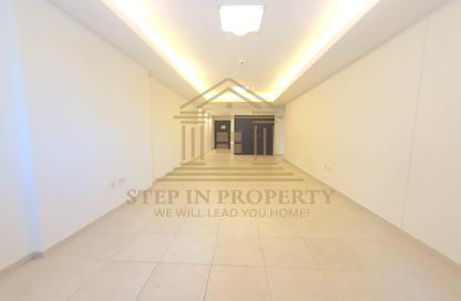 Apartment - 1 Bedroom - 2 Bathrooms for rent in Viva West - Viva Bahriyah - The Pearl Island - Doha