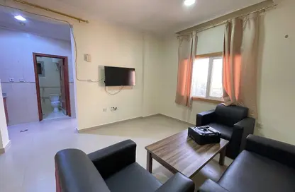 Apartment - 1 Bedroom - 1 Bathroom for rent in Umm Ghwailina Comm - Umm Ghuwalina - Umm Ghuwailina - Doha