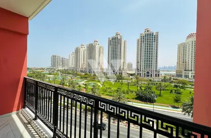 Apartment - 2 Bedrooms - 3 Bathrooms for rent in Giardino Apartments - The Pearl Island - Doha