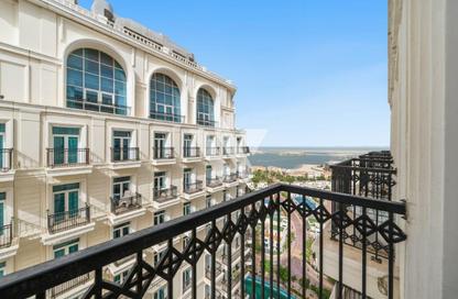 Apartment - 2 Bedrooms - 3 Bathrooms for rent in Floresta Gardens - Floresta Gardens - The Pearl Island - Doha