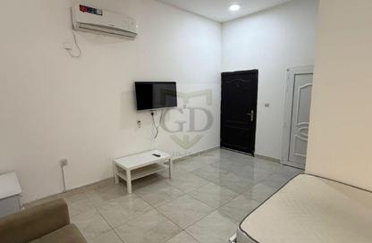 Apartment - Studio - 1 Bathroom for rent in Al Markhiya - Doha