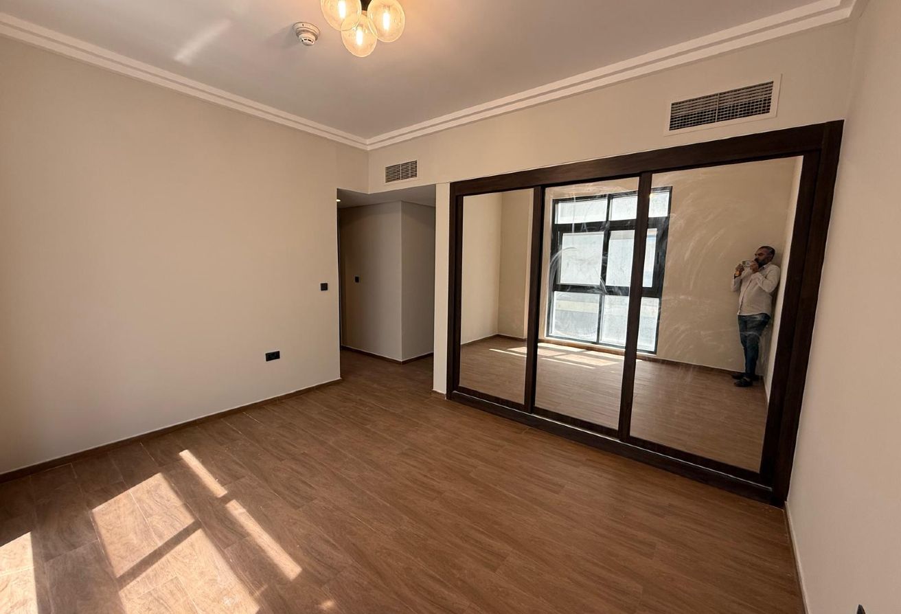 1 BHK - Only 2 % Down payment  I SF I Lease to own thumbnail 3