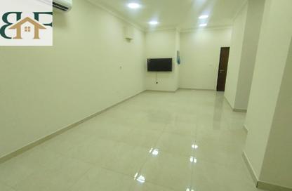 Apartment - 1 Bedroom - 1 Bathroom for rent in Al Nasr - Doha Apartment - 1 Bedroom - 1 Bathroom for rent in Al Nasr - Doha