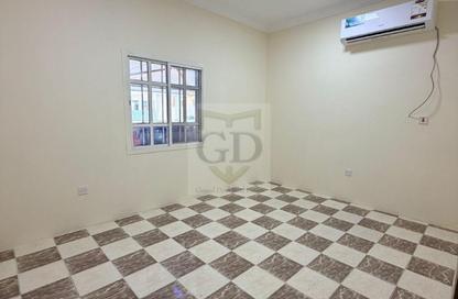 Apartment - 2 Bedrooms - 2 Bathrooms for rent in Fereej Bin Omran - Doha