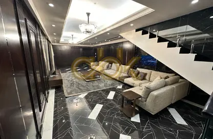 Townhouse - 4 Bedrooms - 5 Bathrooms for rent in Viva West - Viva Bahriyah - The Pearl Island - Doha