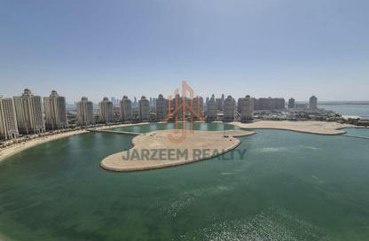 Penthouse - 5 Bedrooms - 6 Bathrooms for rent in Viva East - Viva Bahriyah - The Pearl Island - Doha