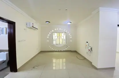 Apartment - 2 Bedrooms - 2 Bathrooms for rent in Al Mansoura - Al Mansoura - Doha