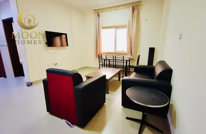 Apartment - 1 Bedroom - 1 Bathroom for rent in Umm Ghwailina Comm - Umm Ghuwalina - Umm Ghuwailina - Doha