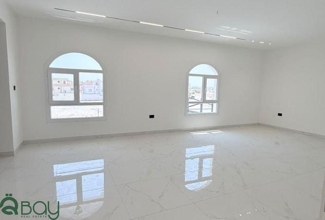 62070477 - Property Image 3