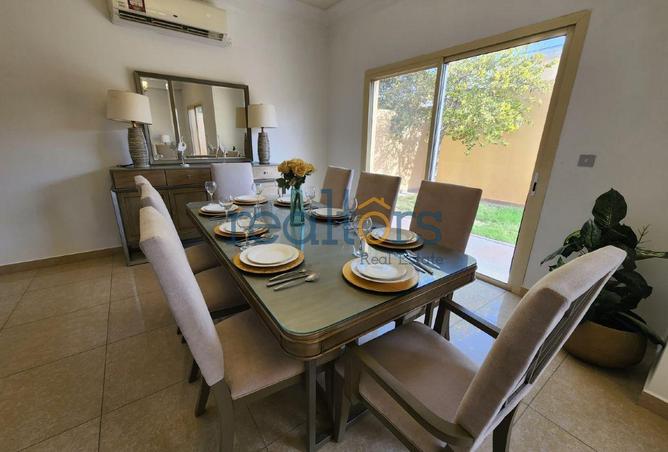 52043820 - Property Image 3