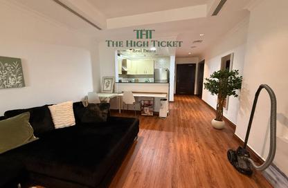 Apartment - Studio - 1 for rent in Porto Arabia - The Pearl Island - Doha