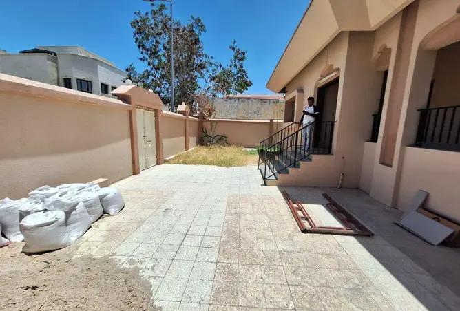 57305034 - Property Image 2
