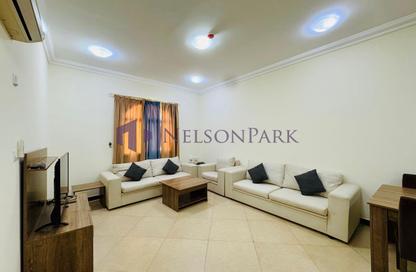 Apartment - 1 Bedroom - 1 Bathroom for rent in Umm Ghwailina Comm - Umm Ghuwalina - Umm Ghuwailina - Doha