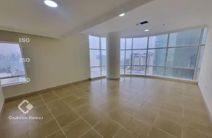 شقة - 3 غرف نوم - 3 حمامات للايجار في سلاطة القديمة - سلاطة - الدوحة