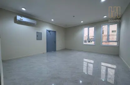 Apartment - 1 Bedroom - 2 Bathrooms for rent in Fereej Kulaib - Doha