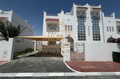 فيلا - 3 غرف نوم - 4 حمامات للايجار في فلل عين خالد - عين خالد - الدوحة