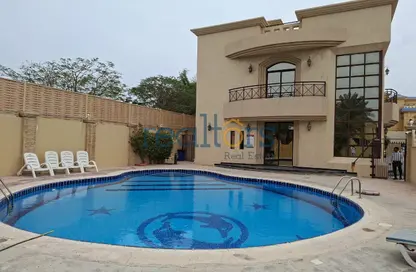 Compound - 3 Bedrooms - 3 Bathrooms for rent in Al Nuaija Street - Al Nuaija - Doha