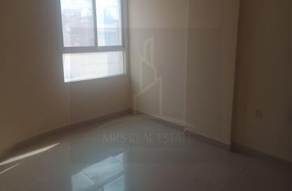Apartment - 1 Bedroom - 2 Bathrooms for rent in Salaja Street - Doha Al Jadeed - Doha