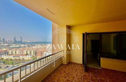 Apartment - 1 Bedroom - 2 Bathrooms for rent in East Porto Drive - Porto Arabia - The Pearl Island - Doha