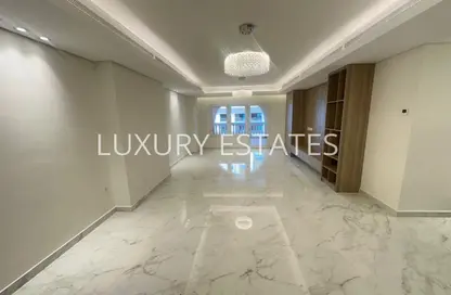 Apartment - 1 Bedroom - 2 Bathrooms for sale in East Porto Drive - Porto Arabia - The Pearl Island - Doha