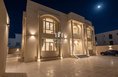 Villa - 7+ Bedrooms - 7+ Bathrooms for rent in Rawdat Al Hamama - Al Daayen