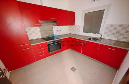 Apartment - 2 Bedrooms - 2 Bathrooms for rent in Bin Omran 35 - Fereej Bin Omran - Doha