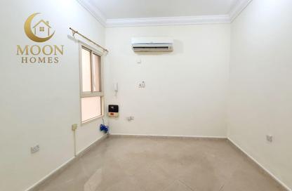 Apartment - 1 - 1 for rent in Umm Ghuwailina 4 - Umm Ghuwailina - Doha