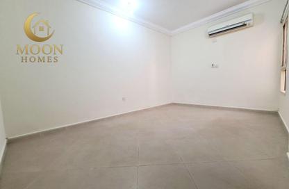 Apartment - 1 - 1 for rent in Umm Ghuwailina 4 - Umm Ghuwailina - Doha