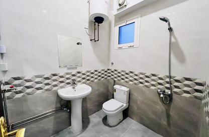 Apartment - Studio - 1 Bathroom for rent in Bu Hamour Street - Abu Hamour - Doha