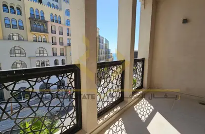 شقة - غرفة نوم - 3 حمامات للايجار في البلاج الجنوبي - البلاج - جزيرة اللؤلؤة - الدوحة