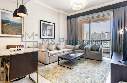 Apartment - 1 Bedroom - 2 Bathrooms for rent in Viva West - Viva Bahriyah - The Pearl Island - Doha