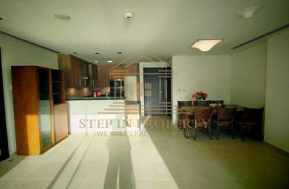 Apartment - Studio - 2 Bathrooms for rent in Viva Central - Viva Bahriyah - The Pearl Island - Doha