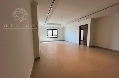 Apartment - 1 Bedroom - 2 Bathrooms for rent in East Porto Drive - Porto Arabia - The Pearl Island - Doha