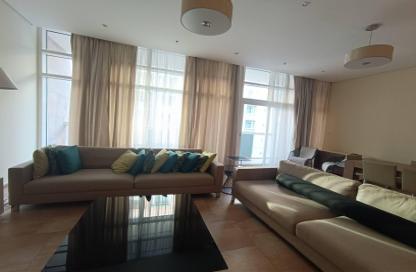 Apartment - 3 Bedrooms - 5 Bathrooms for rent in Anas Street - Fereej Bin Mahmoud North - Fereej Bin Mahmoud - Doha