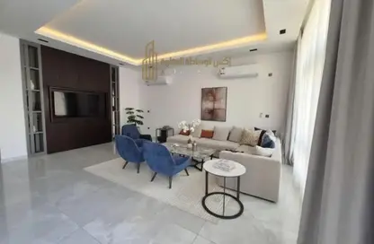 Villa - 5 Bedrooms - 7 Bathrooms for rent in Al Thumama - Al Thumama - Doha