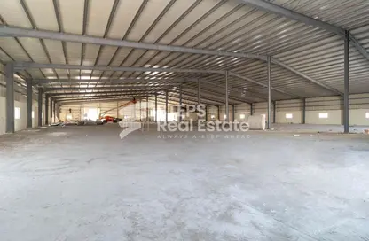 مخزن - استوديو للايجار في شارع الصناعية الشرقي - بركة العوامر - الوكرة