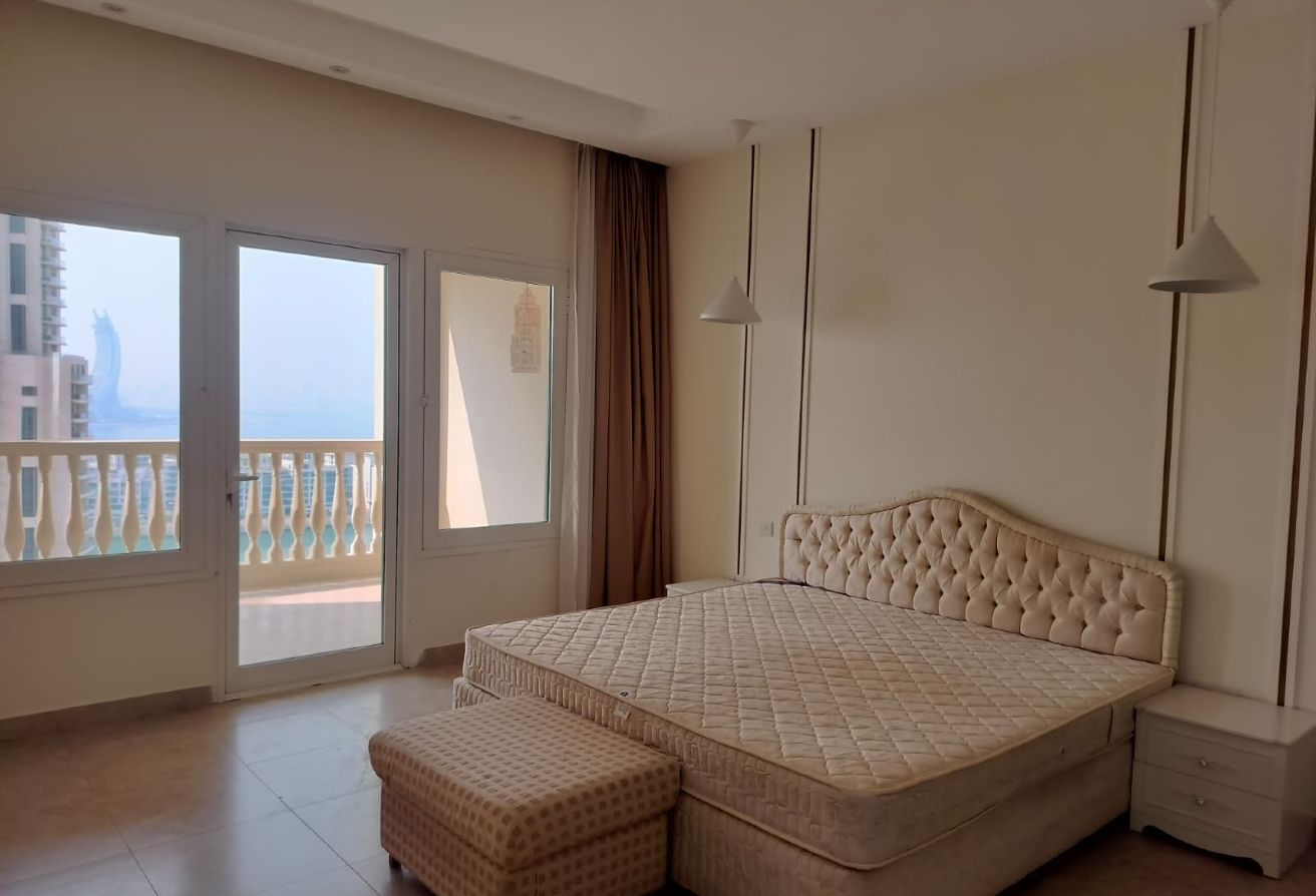 Lavish 3 plus maid room I FF I EXL I Porto Arabia thumbnail 15