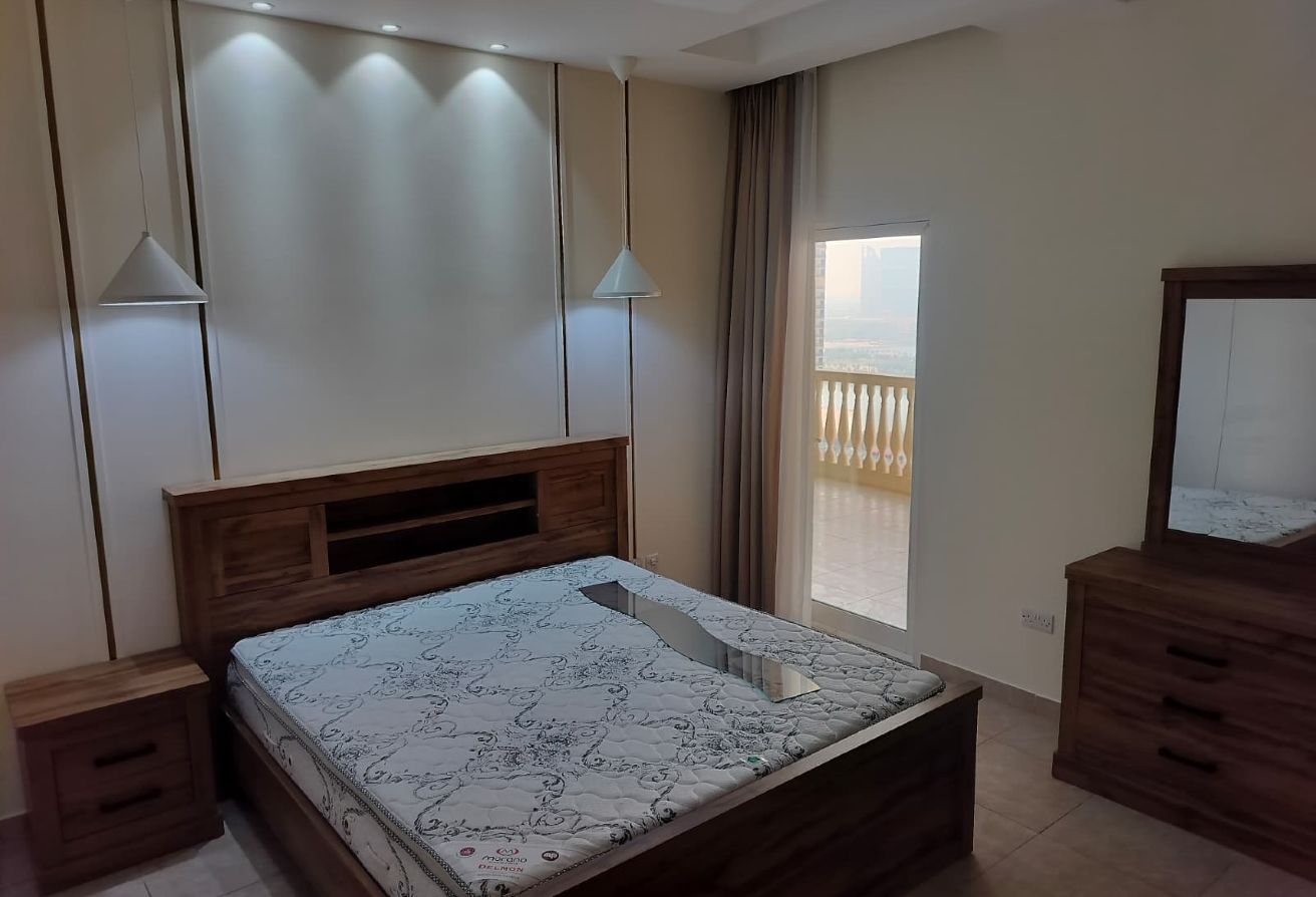 Lavish 3 plus maid room I FF I EXL I Porto Arabia thumbnail 9