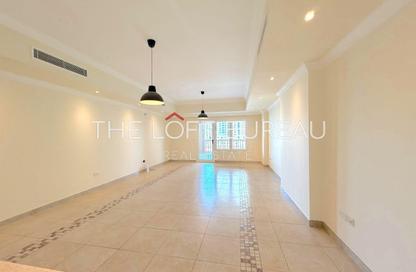 Apartment - 1 Bedroom - 2 Bathrooms for rent in West Porto Drive - Porto Arabia - The Pearl Island - Doha Apartment - 1 Bedroom - 2 Bathrooms for rent in West Porto Drive - Porto Arabia - The Pearl Island - Doha