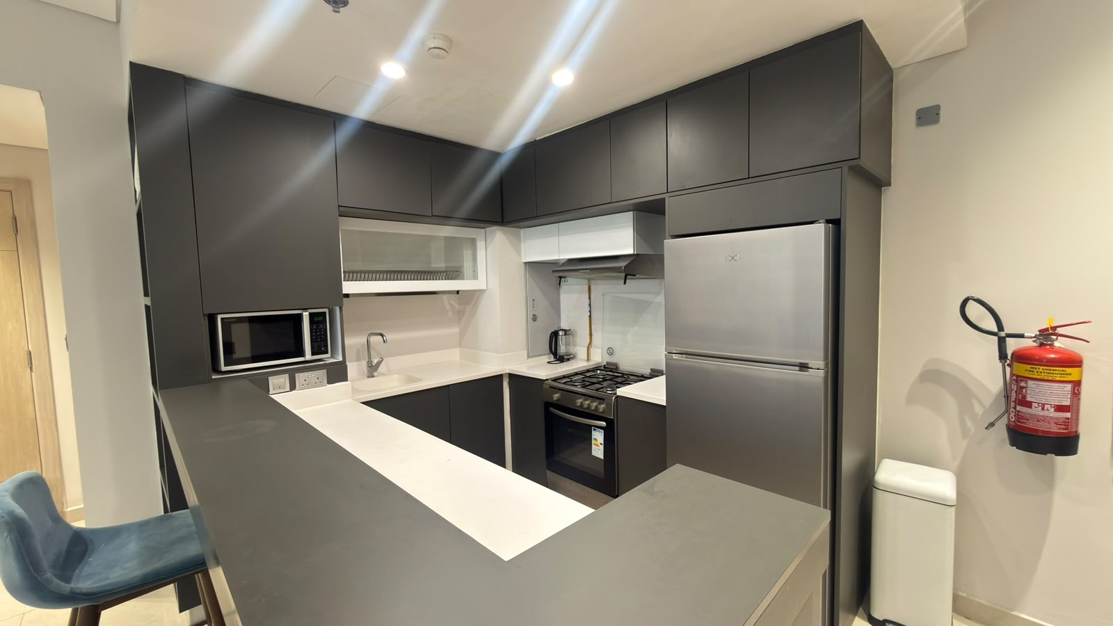 BRAND NEW 1BHK FURNISHED WITH BALCONY thumbnail 4