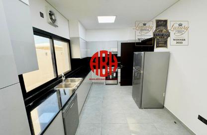 Villa - 5 Bedrooms - 6 Bathrooms for rent in Al Hadara Street - Al Thumama - Doha