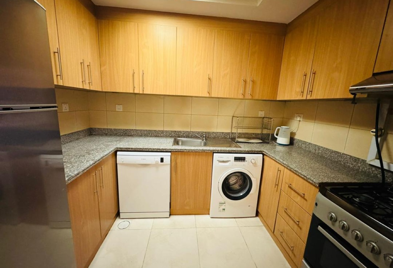 LAVISH FF 2BHK HUGE BALCONY IN FOXHILLS LUSAIL thumbnail 9