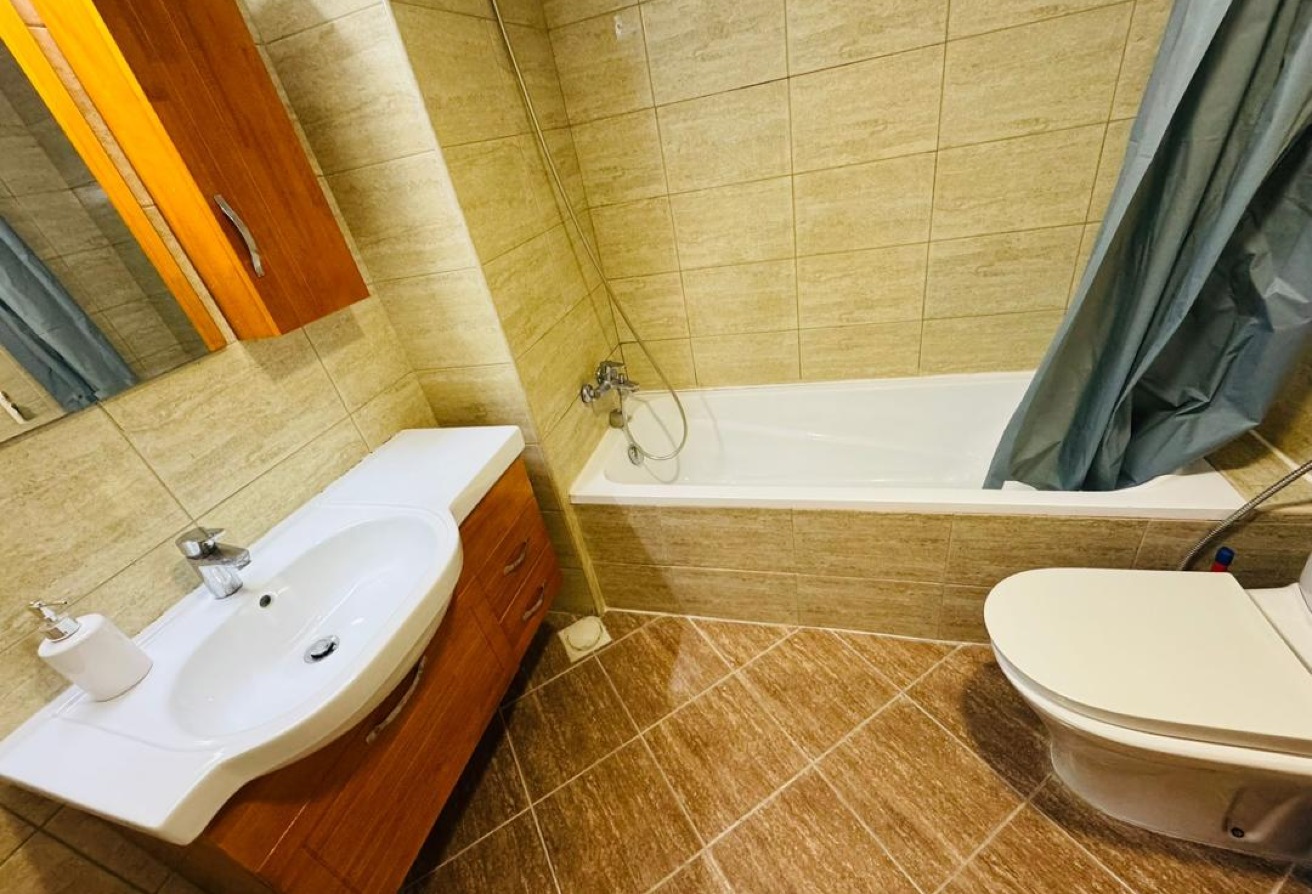 LAVISH FF 2BHK HUGE BALCONY IN FOXHILLS LUSAIL thumbnail 15