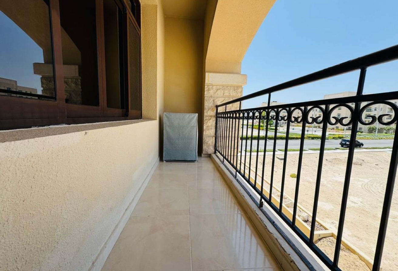 LAVISH FF 2BHK HUGE BALCONY IN FOXHILLS LUSAIL thumbnail 11