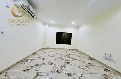 شقة - 2 غرف نوم - 2 حمامات للايجار في ام غوالينا تجارية - ام غويلينا - أم غويلينا - الدوحة