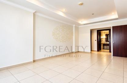 Apartment - 1 - 2 for sale in West Porto Drive - Porto Arabia - The Pearl Island - Doha