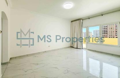 Apartment - 2 Bedrooms - 3 Bathrooms for rent in East Porto Drive - Porto Arabia - The Pearl Island - Doha