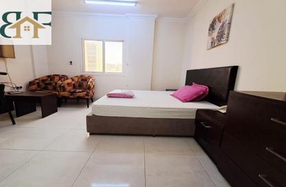 Apartment - Studio - 1 Bathroom for rent in Umm Ghwailina Comm - Umm Ghuwalina - Umm Ghuwailina - Doha