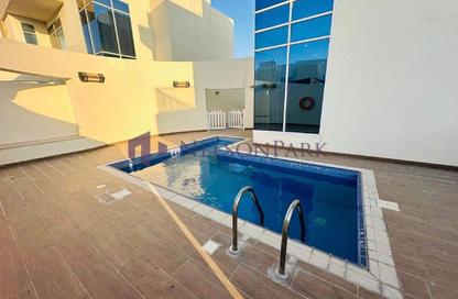 Villa - 4 Bedrooms - 5 Bathrooms for rent in Umm Al Seneem Street - Ain Khaled - Doha