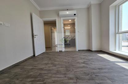 Apartment - 2 Bedrooms - 3 Bathrooms for rent in Musheireb Tower - Musheireb - Musheireb - Doha